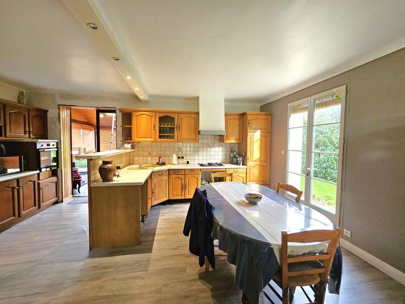 Maison - 93 m² - 4 pièces