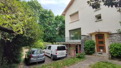 Maison - 180 m² - 6 pièces
