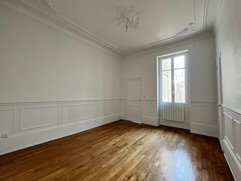 Bureau - 55 m² - 4 pièces