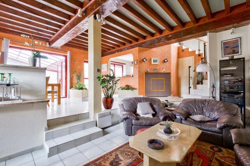 Maison - 180 m² - 5 pièces