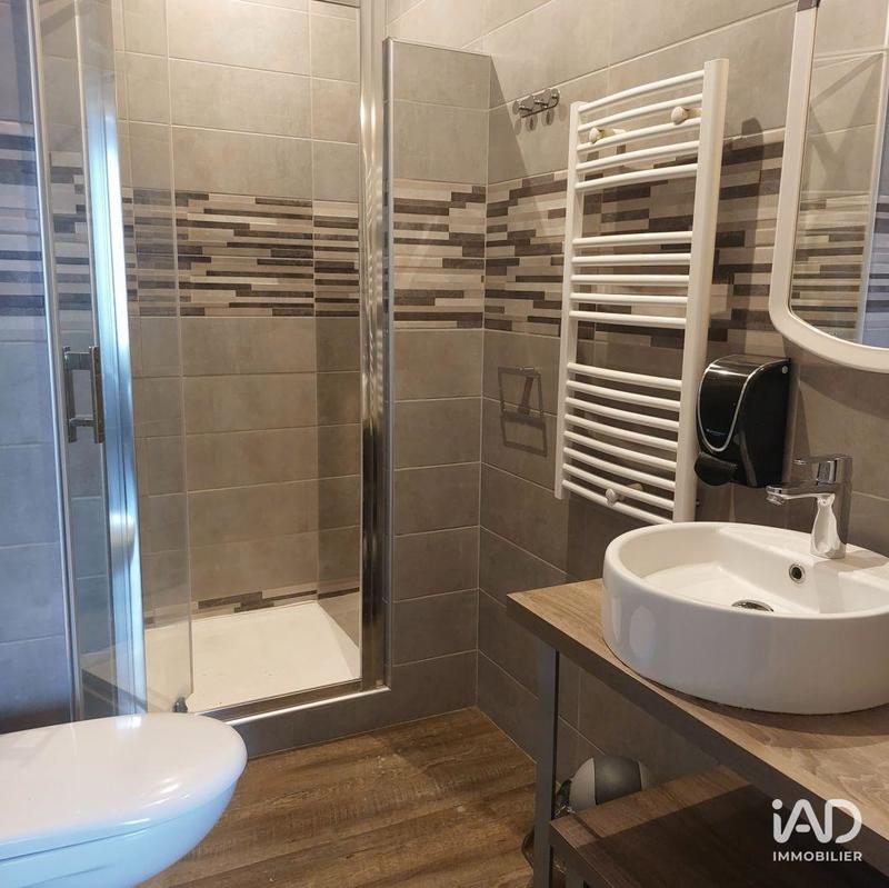 Local commercial - 1 000 m²