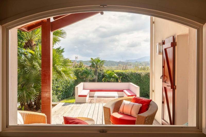 Villa - 180 m² - 6 pièces