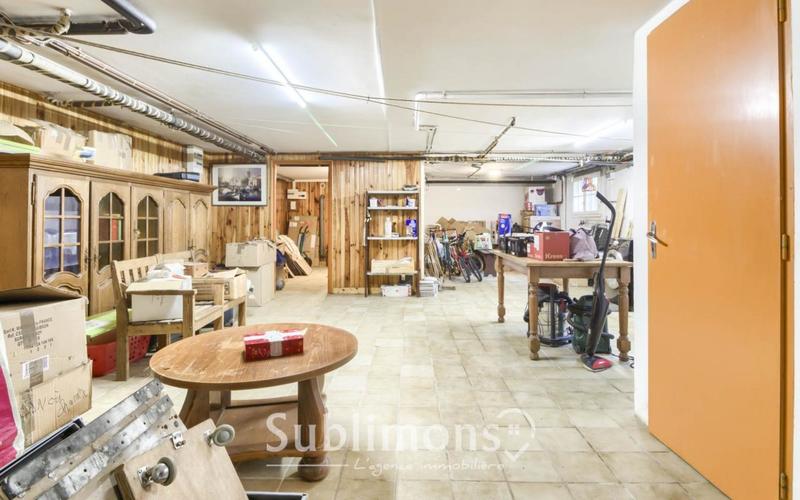 Maison traditionnelle - 183 m² - 6 pièces