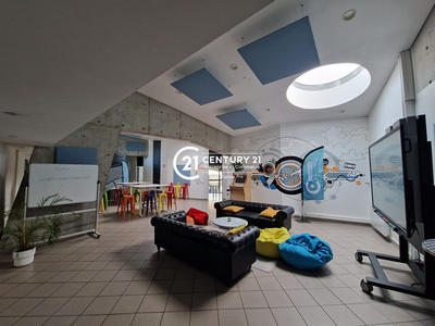 Bureau - 761 m²