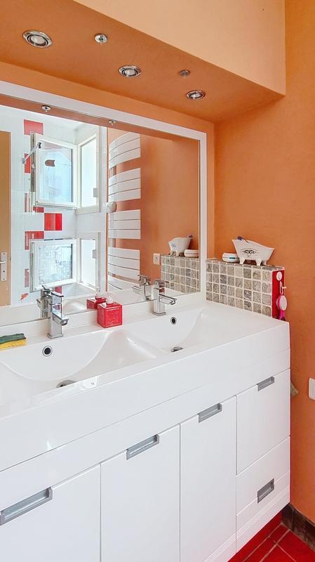 Villa - 90 m² - 5 pièces