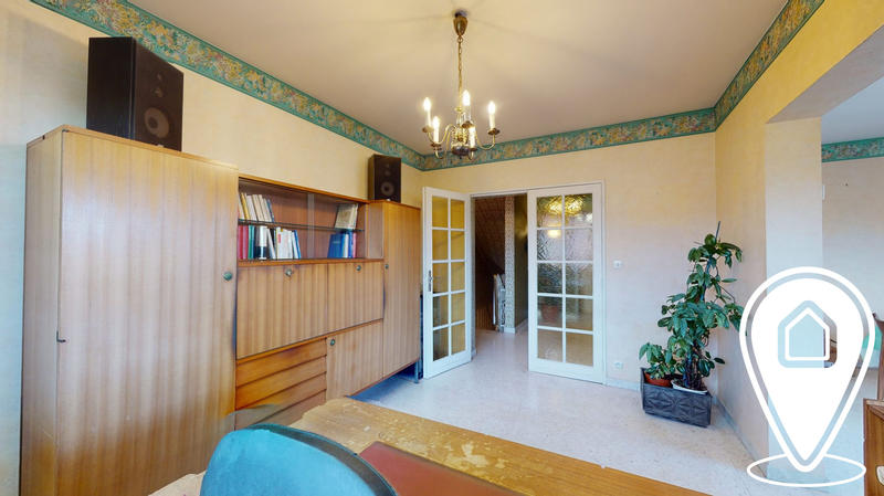 Maison - 166 m² - 7 pièces