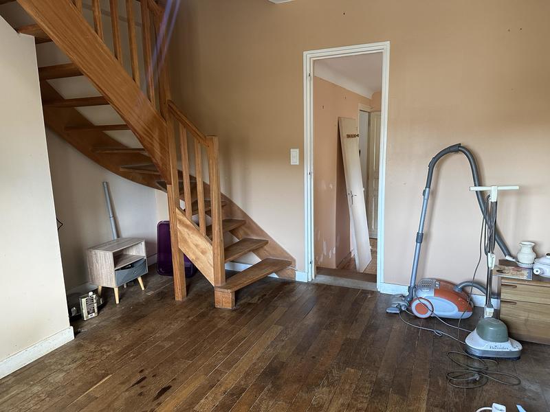 Maison - 91 m² - 8 pièces