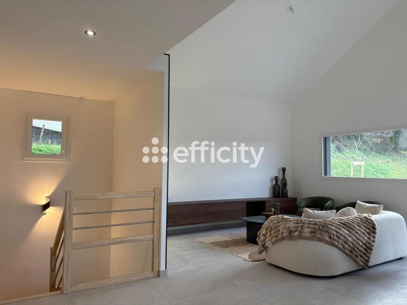 Maison - 124 m² - 5 pièces