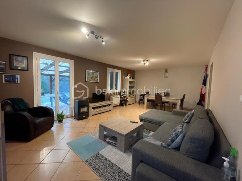 Maison - 99 m² - 5 pièces