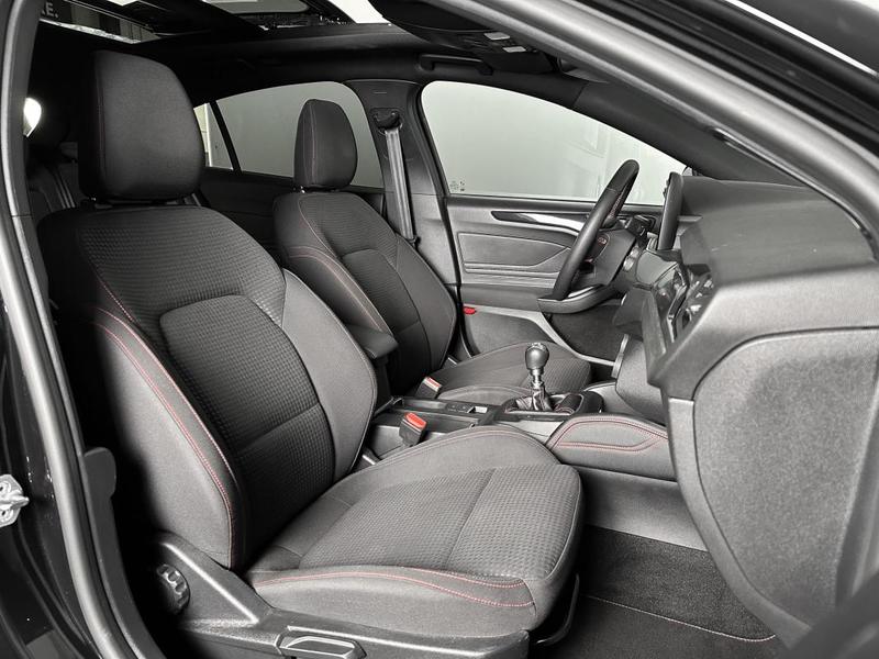 Ford Focus 1.5 Ecoblue Tdci 120ch St-Line X Ja17 T.O Digital Cockpit Sieges Sport Chauf Regul Camera