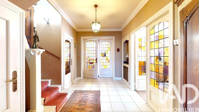 Maison de ville - 201 m² - 8 pièces