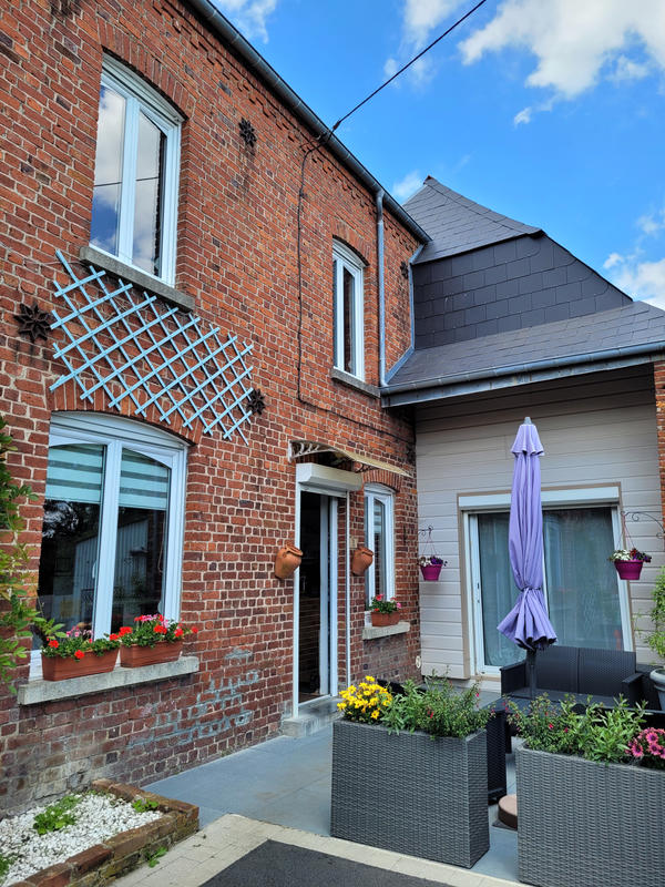 Maison - 223 m² - 9 pièces