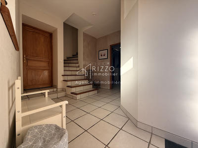 Maison - 166 m² - 7 pièces