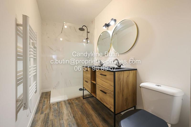 Propriété - 297 m² - 14 pièces