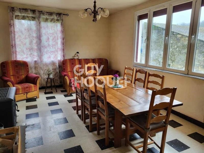 Maison - 97 m² - 5 pièces