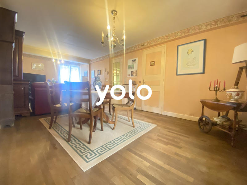 Maison traditionnelle - 144 m² - 6 pièces