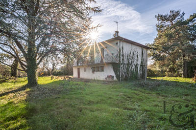 Maison - 111 m² - 4 pièces