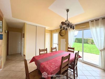 Maison - 95 m² - 5 pièces