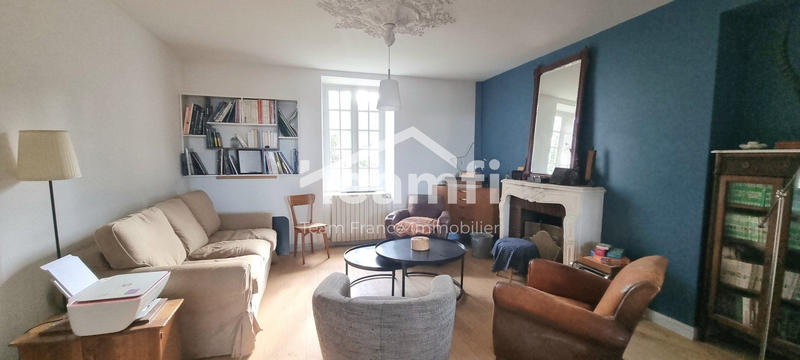 Maison - 245 m² - 7 pièces