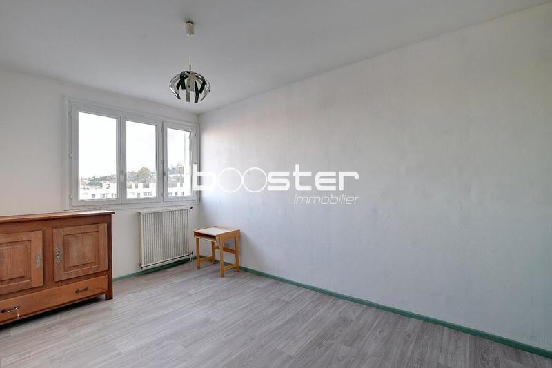 Appartement ancien - 80 m² - 4 pièces