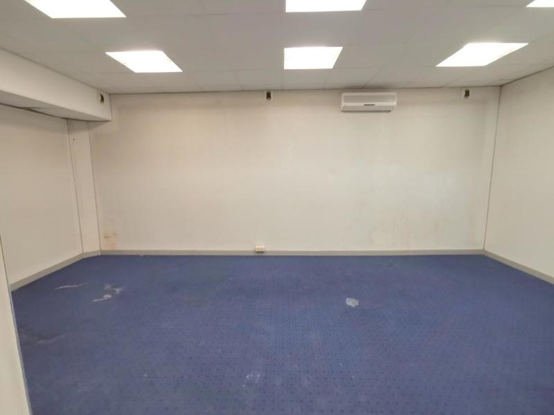 Bureau - 100 m² - 4 pièces