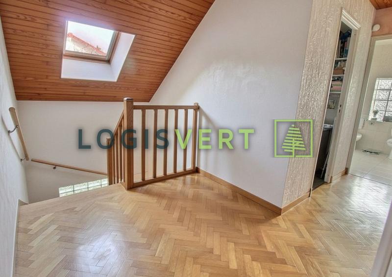 Maison - 117 m² - 6 pièces