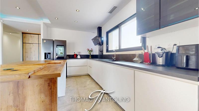 Maison - 130 m² - 4 pièces