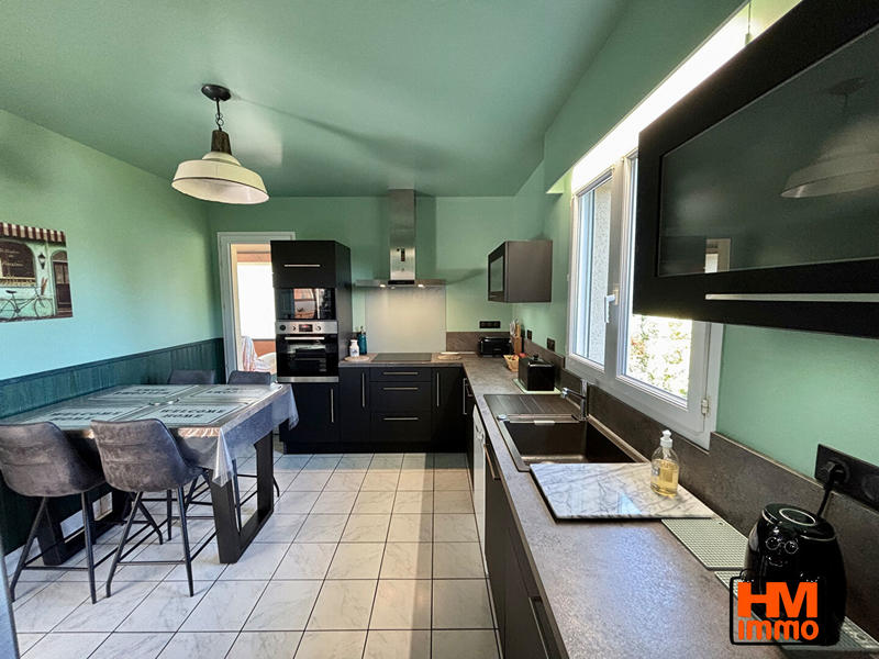 Maison - 147 m² - 6 pièces