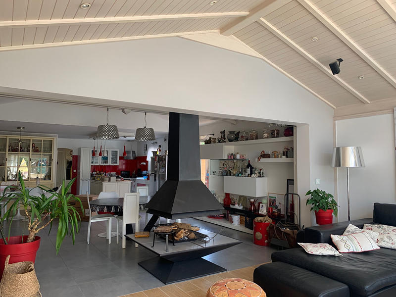 Maison - 225 m² - 10 pièces