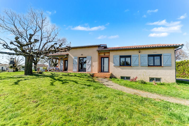 Maison - 110 m² - 4 pièces