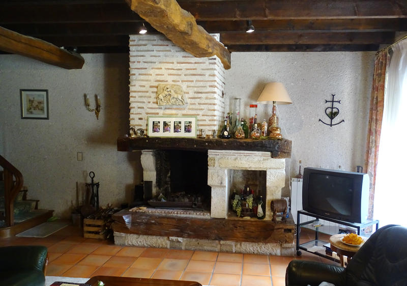 Maison - 240 m² - 8 pièces