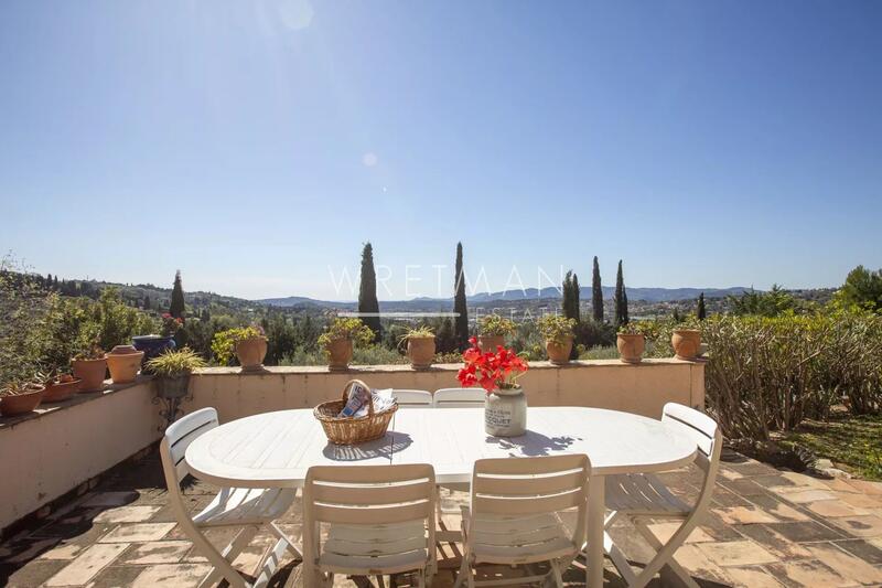 Maison - 353 m² - 9 pièces