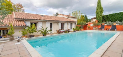 Maison - 180 m² - 6 pièces