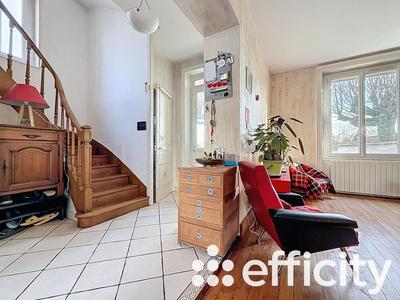 Maison - 184 m² - 6 pièces