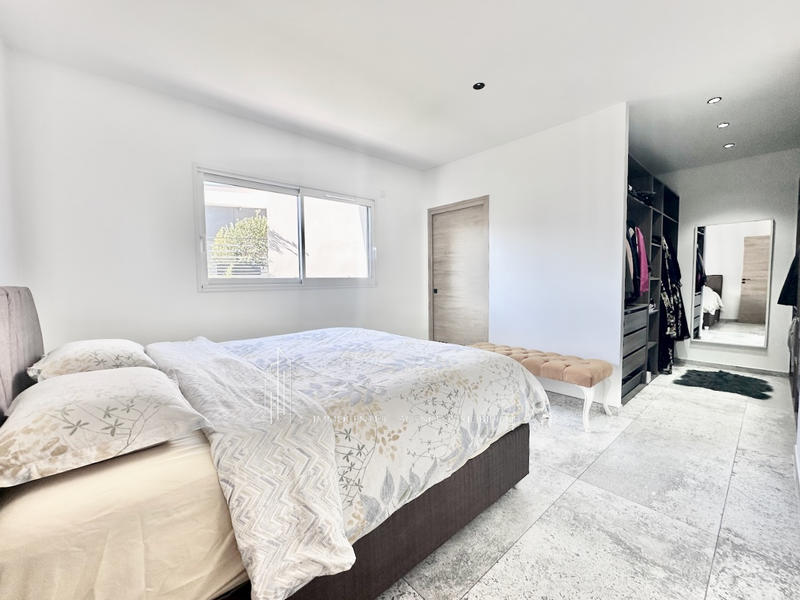 Villa - 165 m² - 6 pièces