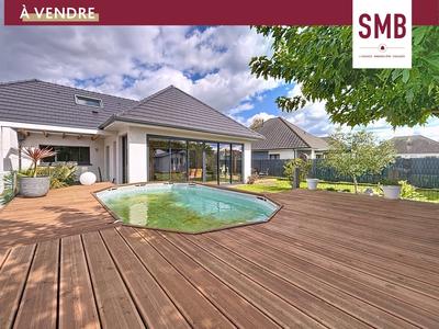 Maison - 101 m² - 5 pièces