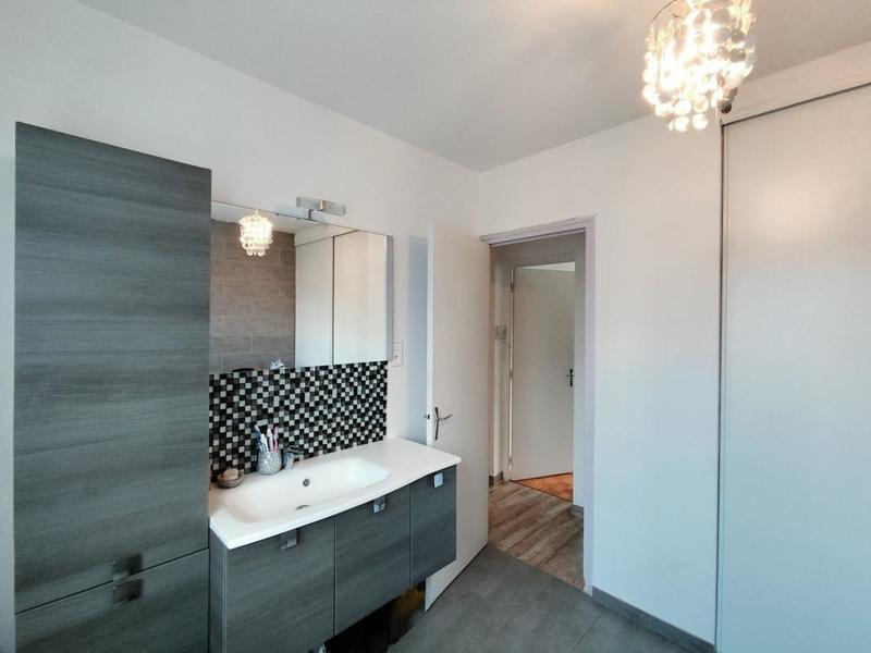 Pavillon - 110 m² - 5 pièces