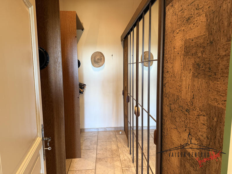 Villa - 174 m² - 6 pièces