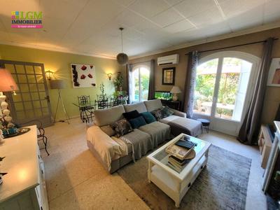 Maison - 234 m² - 9 pièces