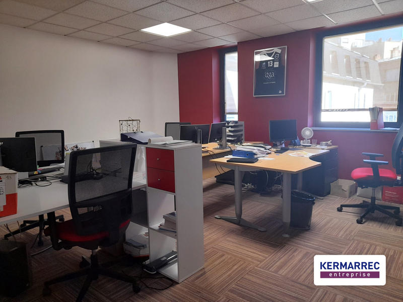 Bureau - 151 m²
