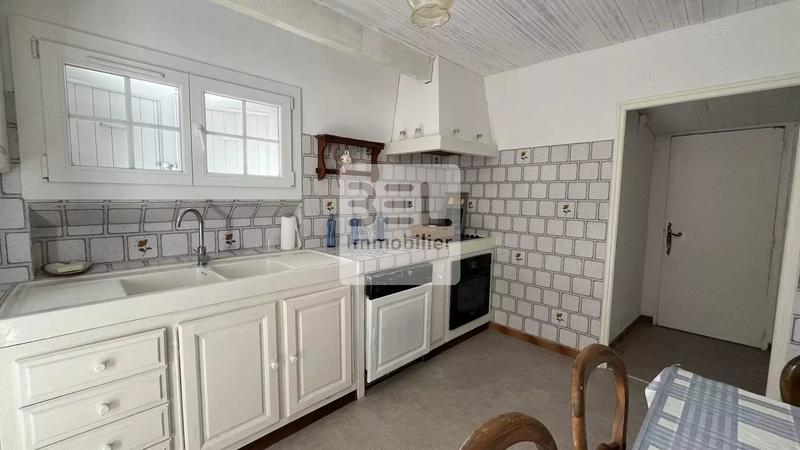 Propriété - 244 m² - 8 pièces