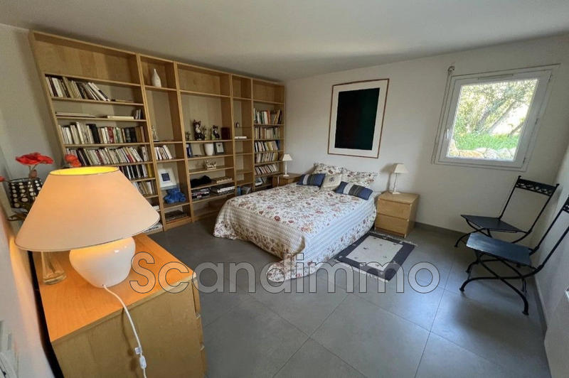 Villa - 161 m² - 6 pièces