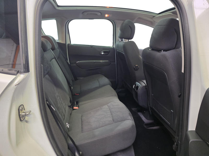 Peugeot 3008 - 1.6 HDi 115 Cv Allure