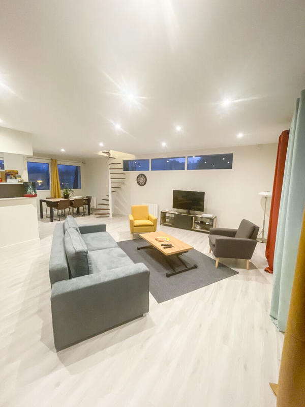 Appartement - 170 m² - 7 pièces