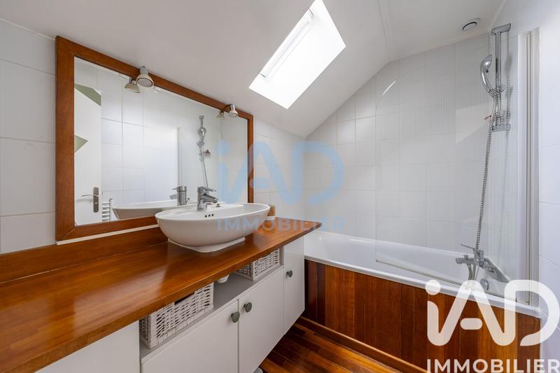 Maison - 104 m² - 6 pièces