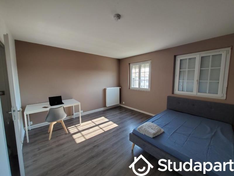 Chambre - 15 m² - 1 pièce