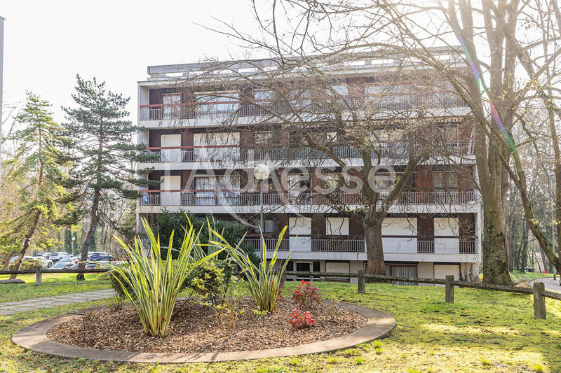 Appartement - 92 m² - 4 pièces