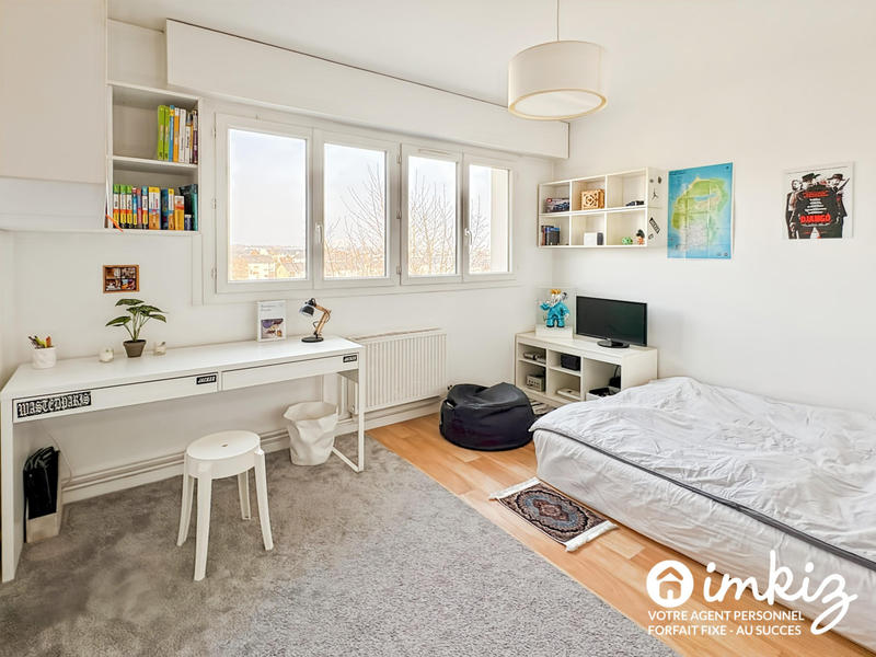 Appartement - 111 m² - 5 pièces