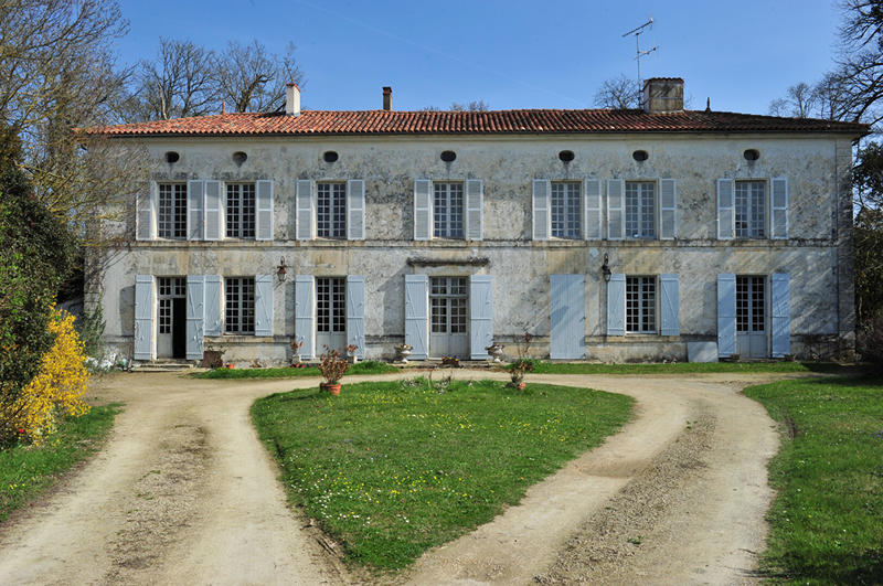 Maison - 369 m² - 10 pièces