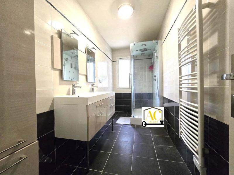 Maison - 157 m² - 5 pièces